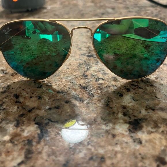 Ray-Ban aviators- green mirror lenses - Picture 2 of 5